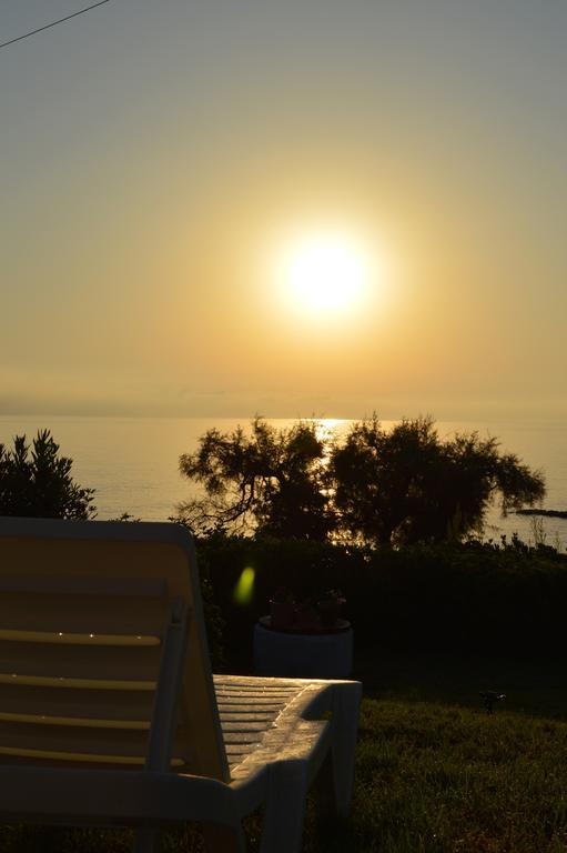 Beach Bungalows Apartment Kypseli
