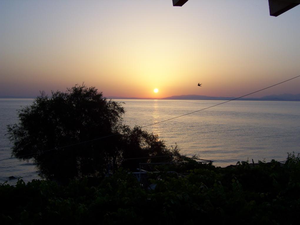 Beach Bungalows Apartment Kypseli